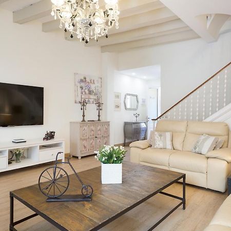Sitges Spaces Beach House-4 Bedrooms, 3 Bathrooms, Large Terrace, Jacuzzi, Center-Beach Exteriör bild