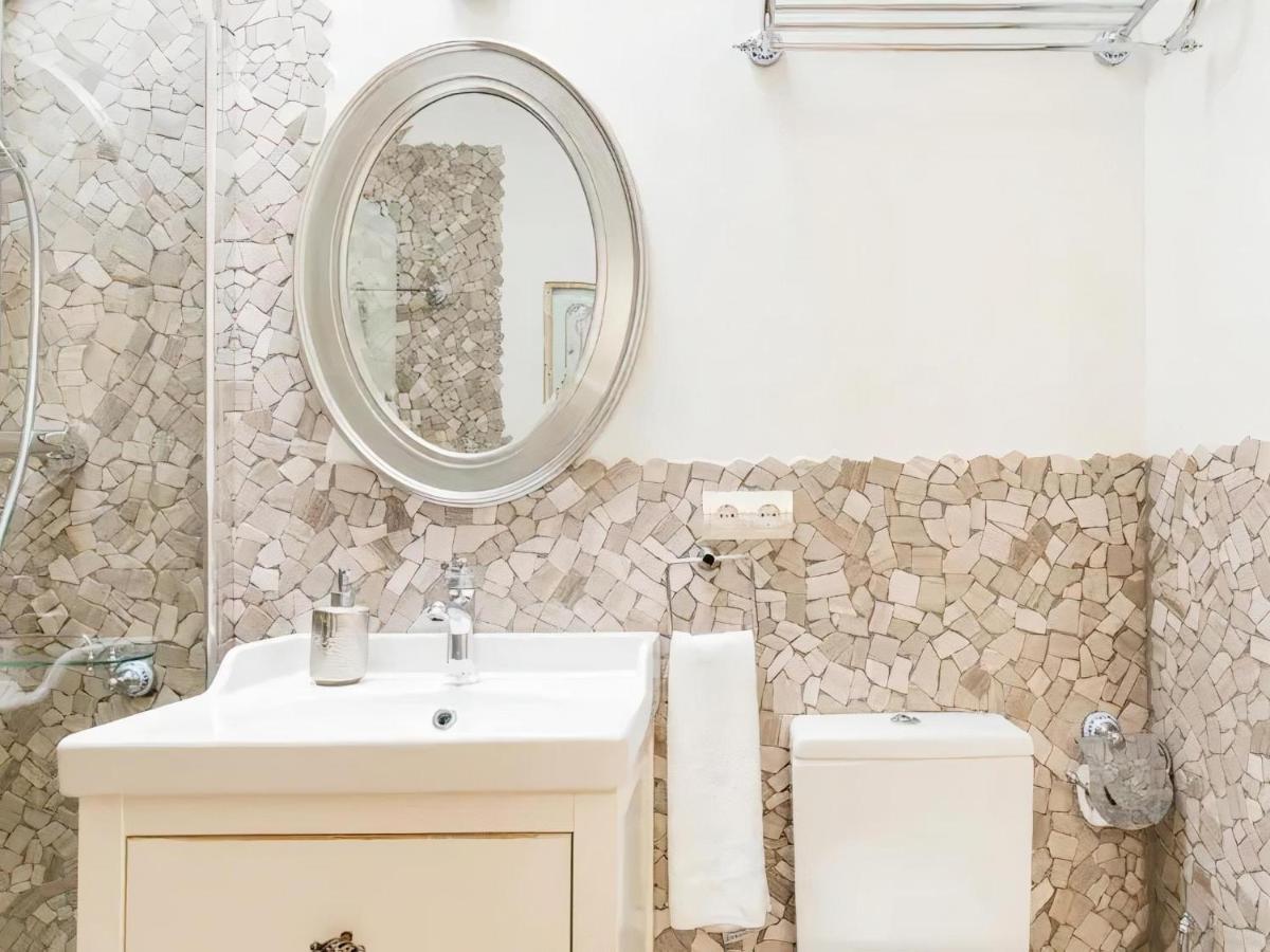 Sitges Spaces Beach House-4 Bedrooms, 3 Bathrooms, Large Terrace, Jacuzzi, Center-Beach Exteriör bild