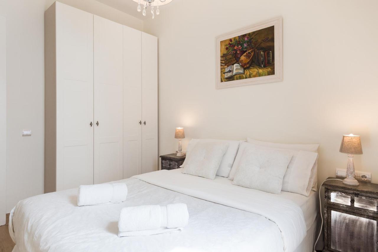 Sitges Spaces Beach House-4 Bedrooms, 3 Bathrooms, Large Terrace, Jacuzzi, Center-Beach Exteriör bild